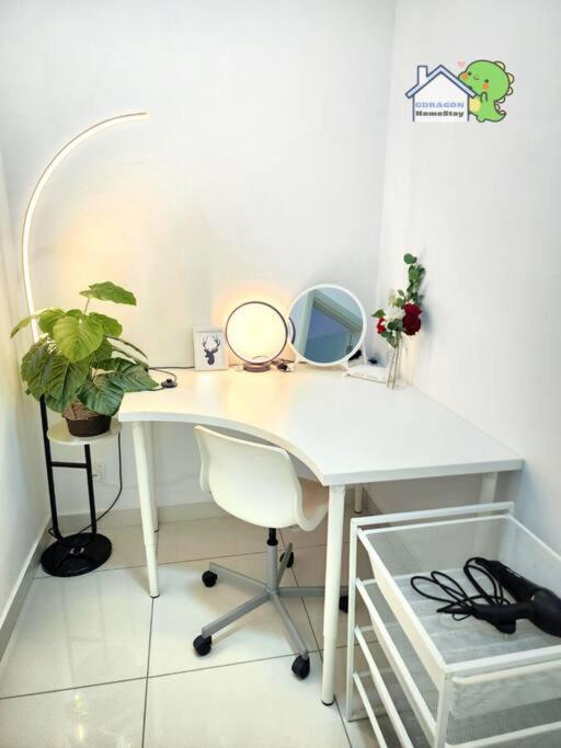 Apartment Mosaic Southkey 2 1 Bedroom Near To Mid-valley Mega Mall By Gdragon Johor Bahru